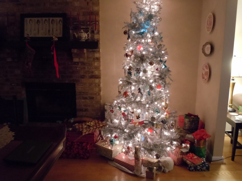 Quiet night waiting on Christmas.