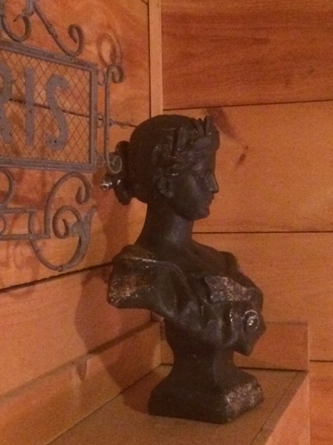 fair helen bust